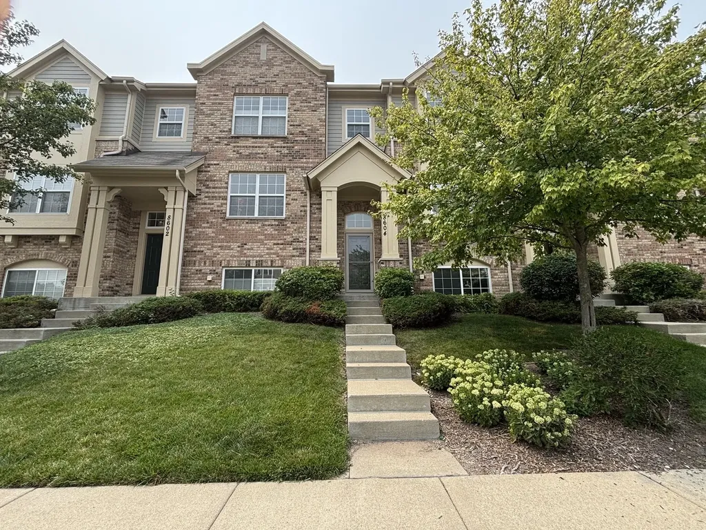 8604 Prairie Street Morton Grove IL 60053