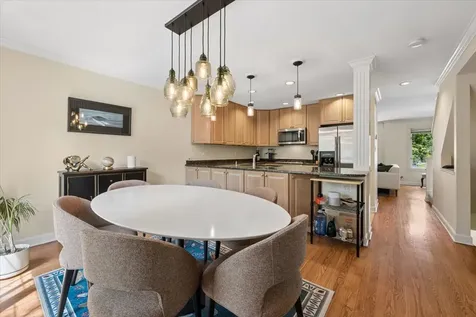 2304 North Lakewood Avenue Chicago IL 60614