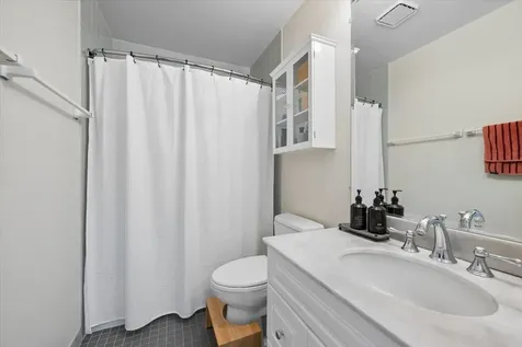 2304 North Lakewood Avenue Chicago IL 60614