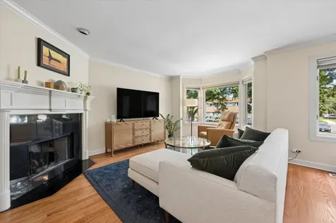 2304 North Lakewood Avenue Chicago IL 60614