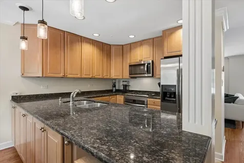 2304 North Lakewood Avenue Chicago IL 60614
