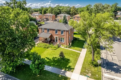 1798 Howard Avenue Des Plaines IL 60018