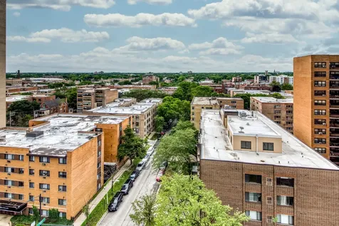 6101 North Sheridan Road Chicago IL 60660