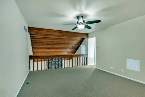 719 Wakefield Road Gurnee IL 60031