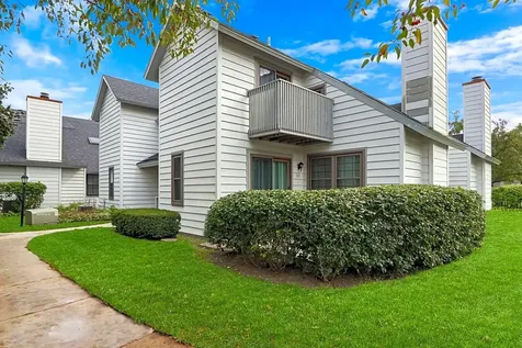 719 Wakefield Road Gurnee IL 60031