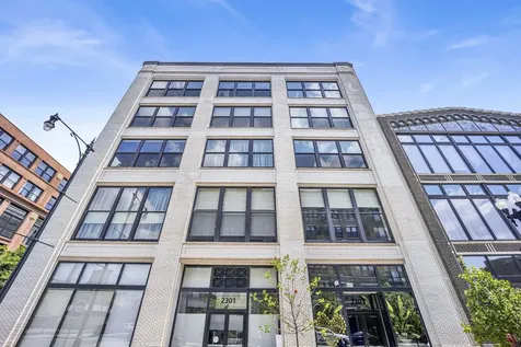 2303 South Michigan Avenue Chicago IL 60616