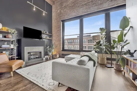 2303 South Michigan Avenue Chicago IL 60616