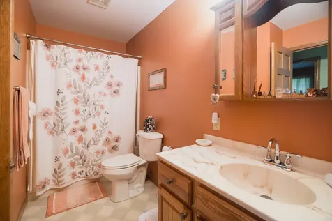 800 Burgess Drive Utica IL 61373