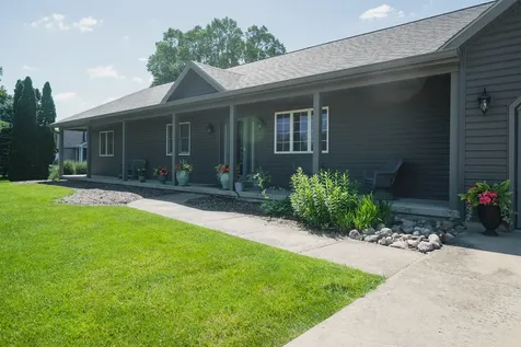 800 Burgess Drive Utica IL 61373