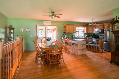 800 Burgess Drive Utica IL 61373
