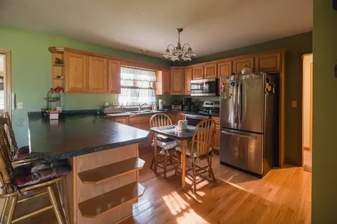800 Burgess Drive Utica IL 61373