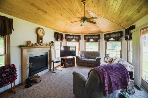 800 Burgess Drive Utica IL 61373