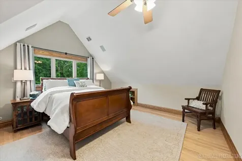 226 Grant Avenue Geneva IL 60134