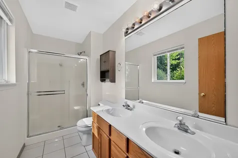 817 Casey Lane Harvard IL 60033