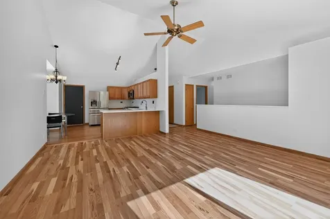 817 Casey Lane Harvard IL 60033