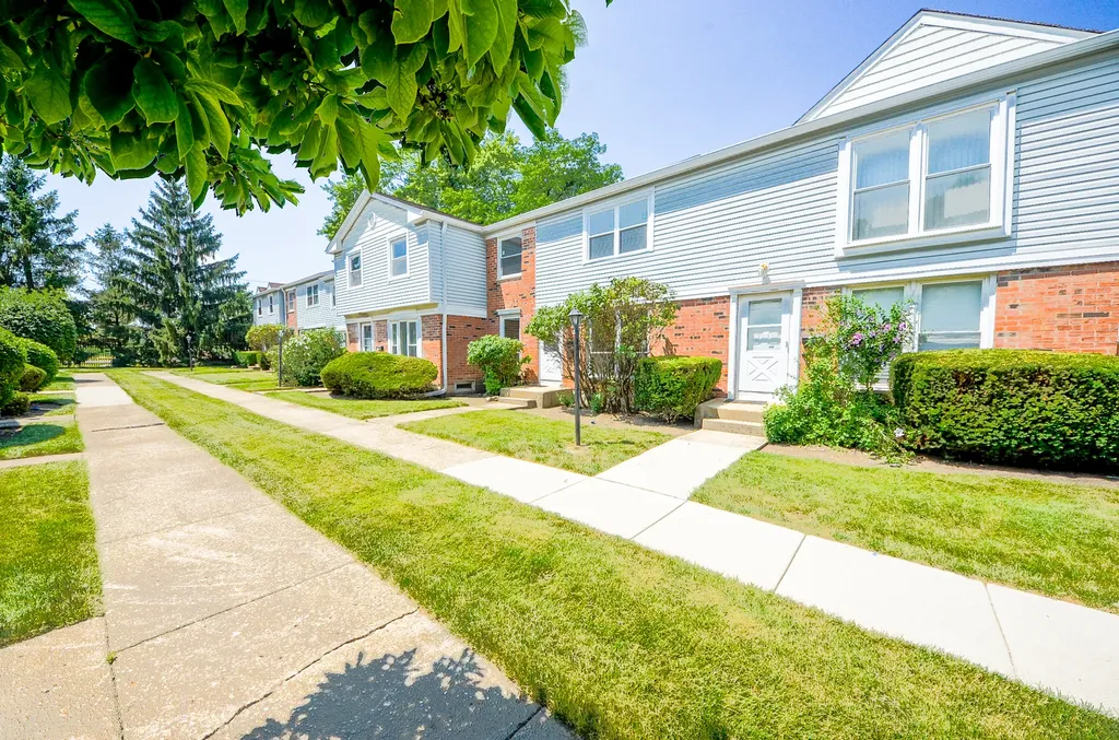 4092 Quincy Court Streamwood IL 60107
