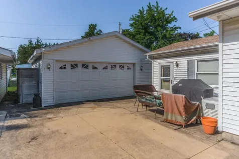 908 East Chestnut Street Pontiac IL 61764