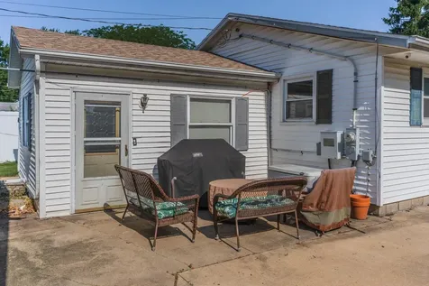 908 East Chestnut Street Pontiac IL 61764