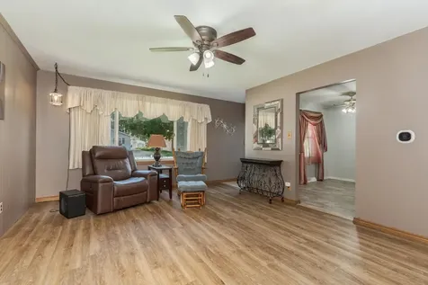908 East Chestnut Street Pontiac IL 61764