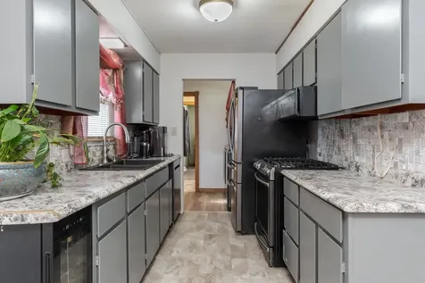 908 East Chestnut Street Pontiac IL 61764