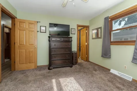 908 East Chestnut Street Pontiac IL 61764