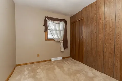 908 East Chestnut Street Pontiac IL 61764