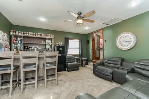 908 East Chestnut Street Pontiac IL 61764