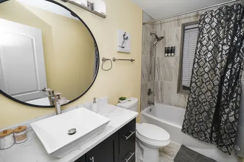 321 South Richmond Street Chicago IL 60612