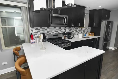 321 South Richmond Street Chicago IL 60612
