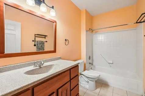 519 King Avenue East Dundee IL 60118
