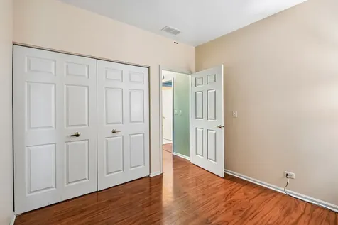 519 King Avenue East Dundee IL 60118