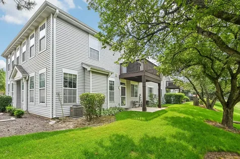 519 King Avenue East Dundee IL 60118