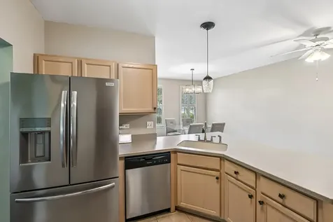 519 King Avenue East Dundee IL 60118