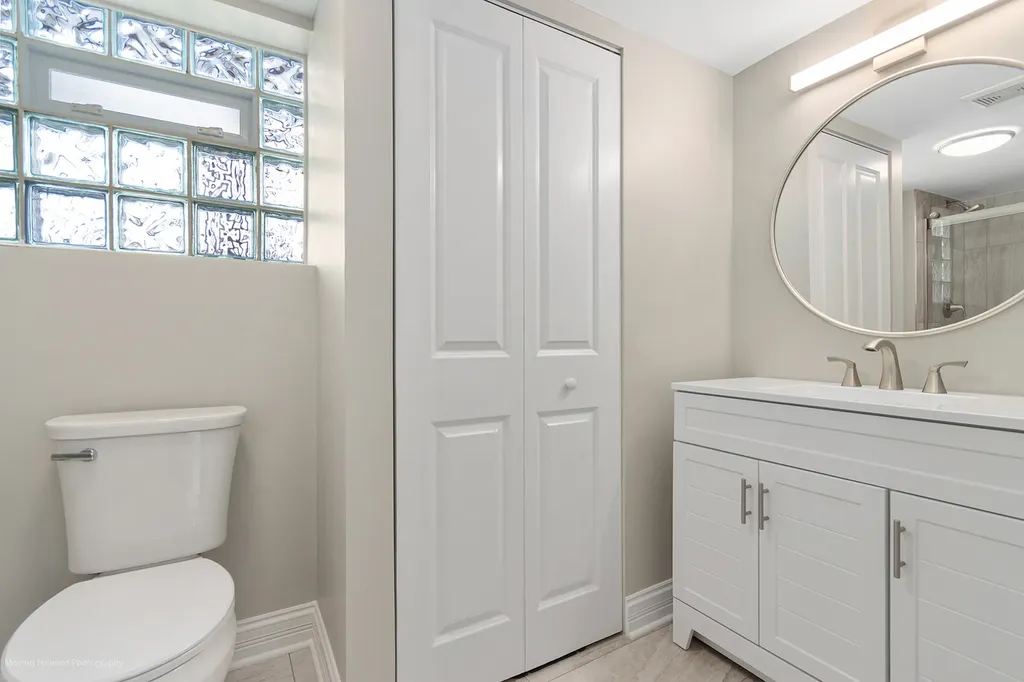 8864 South Winchester Avenue Chicago IL 60620