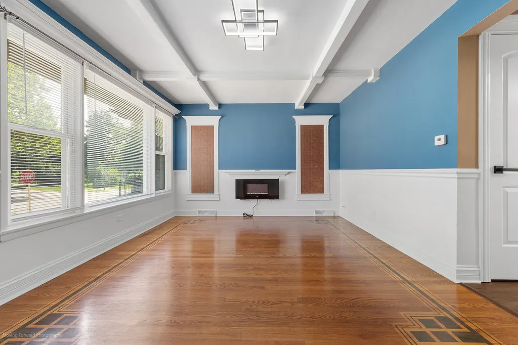 8864 South Winchester Avenue Chicago IL 60620