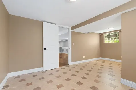 8864 South Winchester Avenue Chicago IL 60620