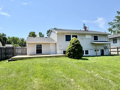 621 West 8th Street Belvidere IL 61008