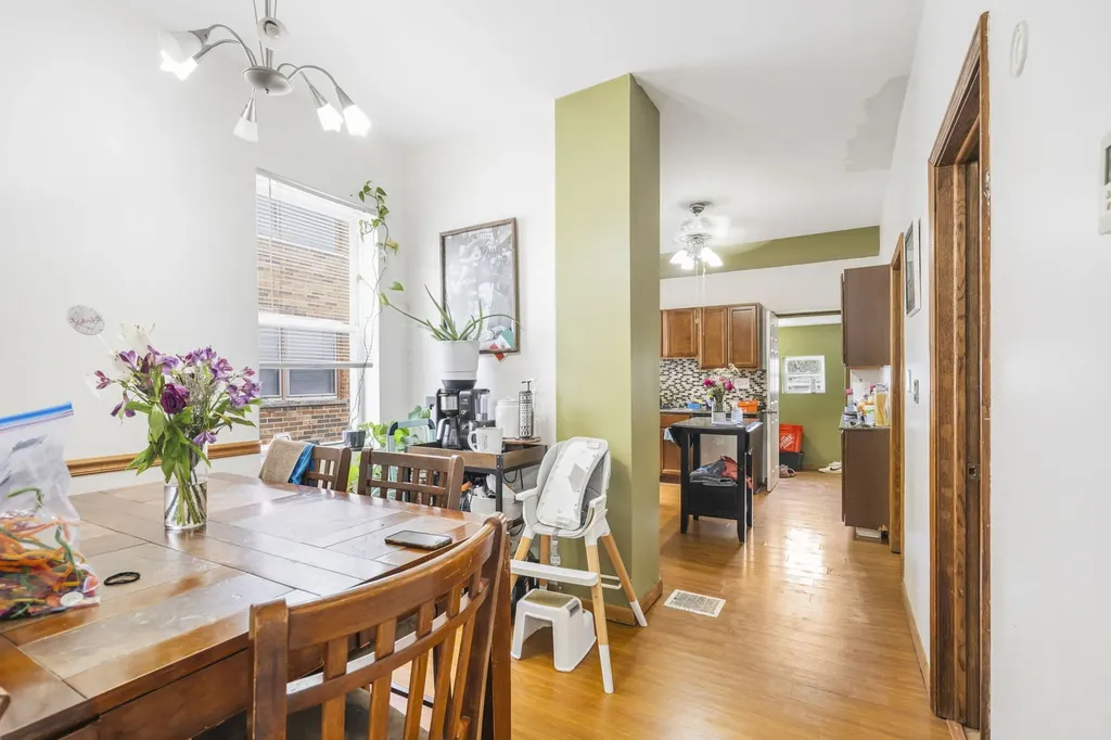4635 Eberly Avenue Brookfield IL 60513