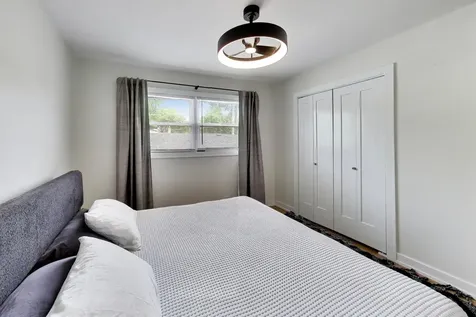 3 West White Oak Street Arlington Heights IL 60005