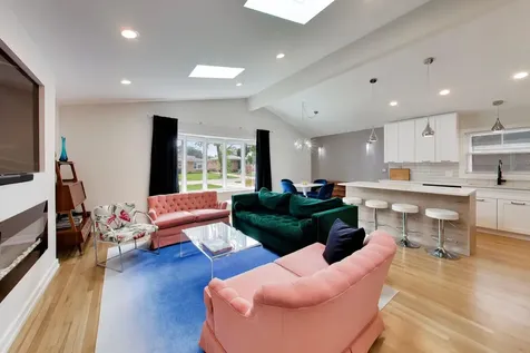 3 West White Oak Street Arlington Heights IL 60005