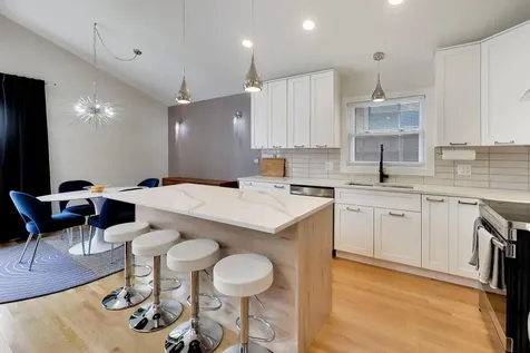 3 West White Oak Street Arlington Heights IL 60005
