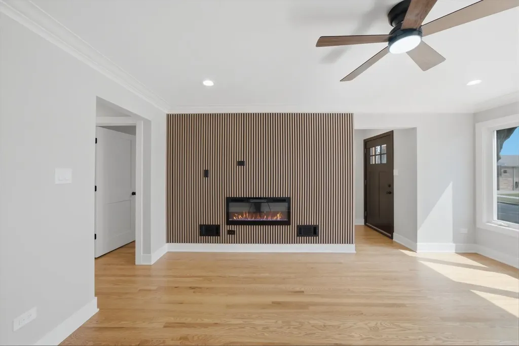 5750 South Oak Park Avenue Chicago IL 60638