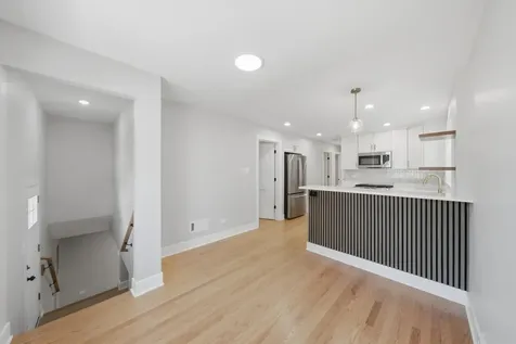 5750 South Oak Park Avenue Chicago IL 60638