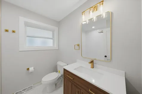 5750 South Oak Park Avenue Chicago IL 60638