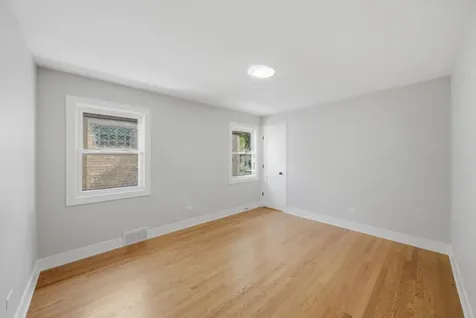5750 South Oak Park Avenue Chicago IL 60638