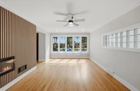 5750 South Oak Park Avenue Chicago IL 60638