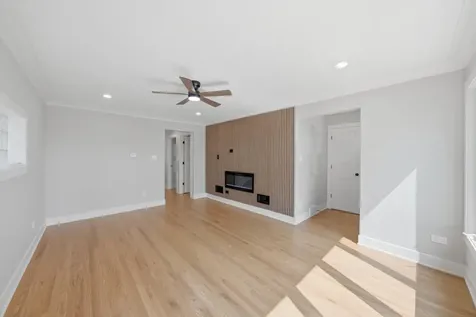 5750 South Oak Park Avenue Chicago IL 60638
