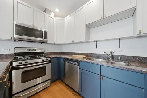 3801 North Kedzie Avenue Chicago IL 60618