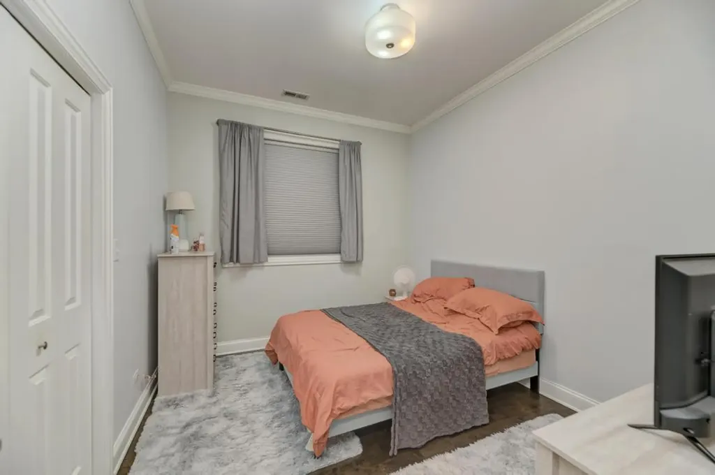 4224 South King Drive Chicago IL 60653