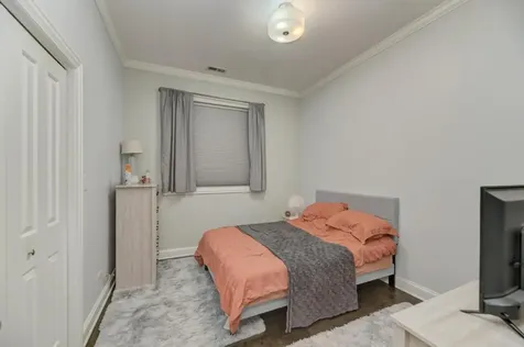 4224 South King Drive Chicago IL 60653